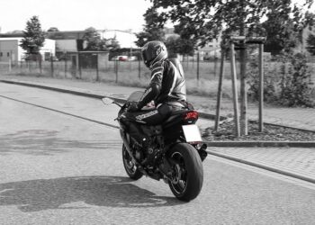 Moto výbava není jen styl: správné oblečení chrání při každé cestě